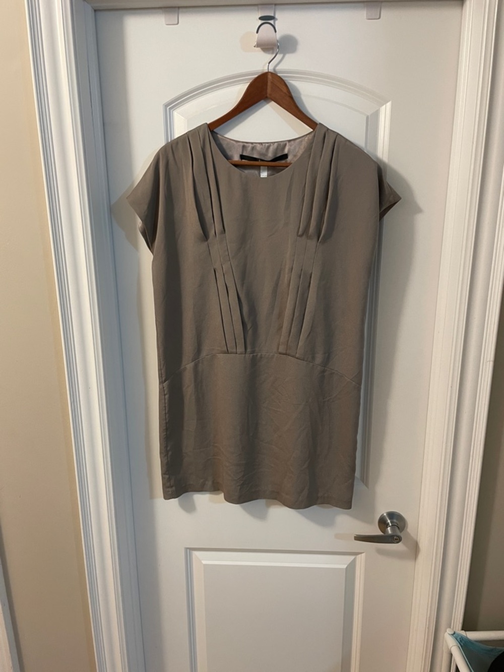Kenzie Green Shift/Tunic Top. Like New.